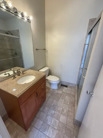 $750,000 | 1221 West Cottage Place, Chicago, IL 60607