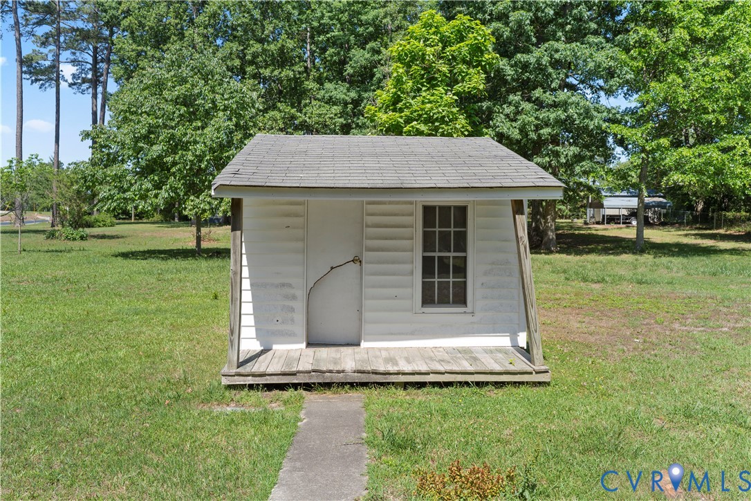 2739 Brunswick Road Emporia, VA 23847 - Photo 9 of 16