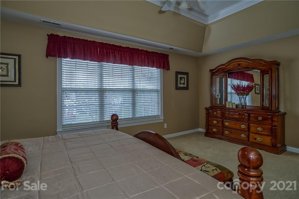 2042 Copperplate Road Charlotte, NC 28262 - Photo 13 of 24 Gallery Image 13