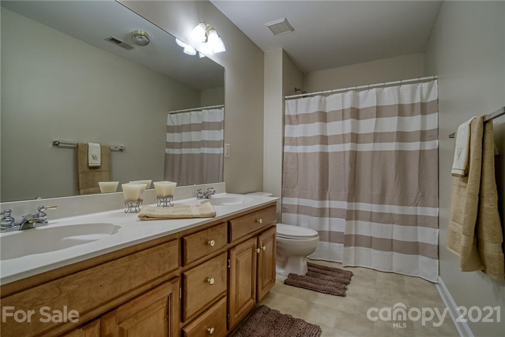2042 Copperplate Road Charlotte, NC 28262 - Photo 19 of 24 Gallery Image 19