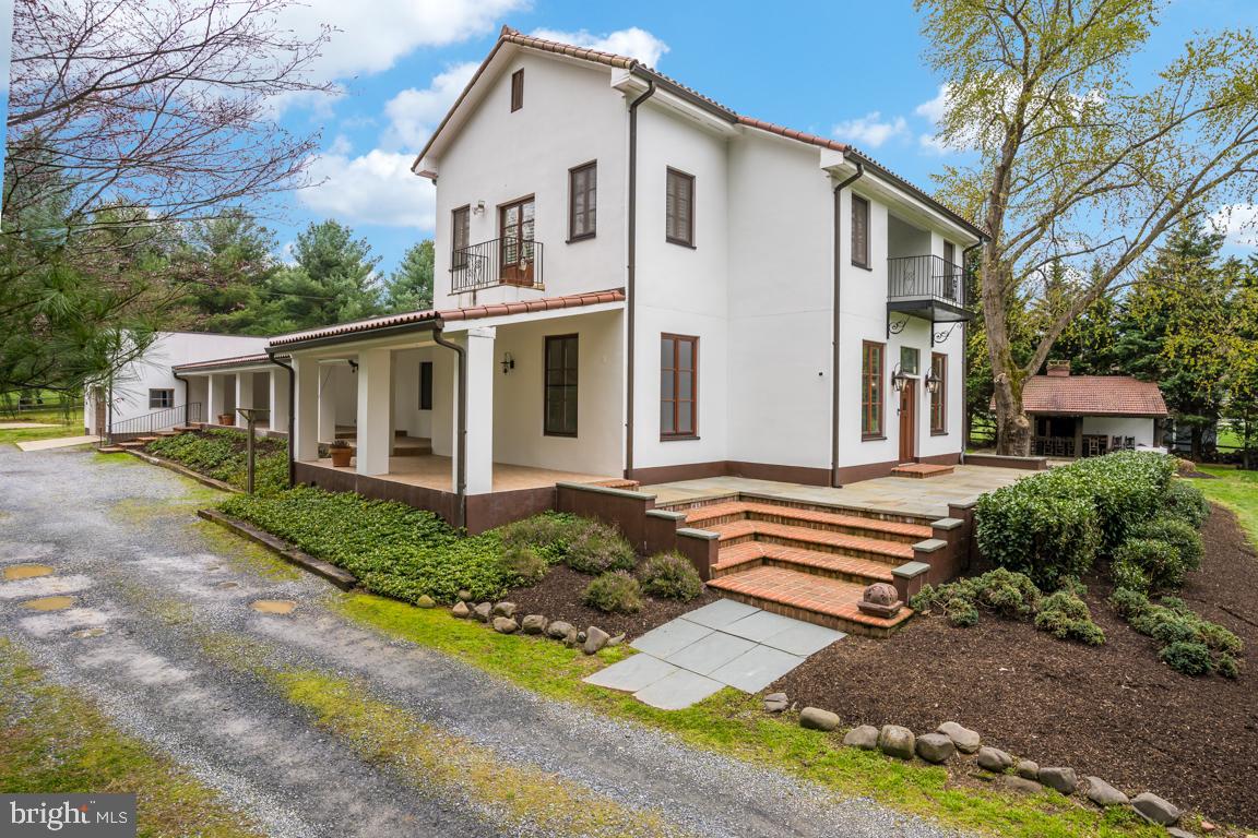 13501 Query Mill Road North Potomac, MD 20878 - Photo 2 of 42