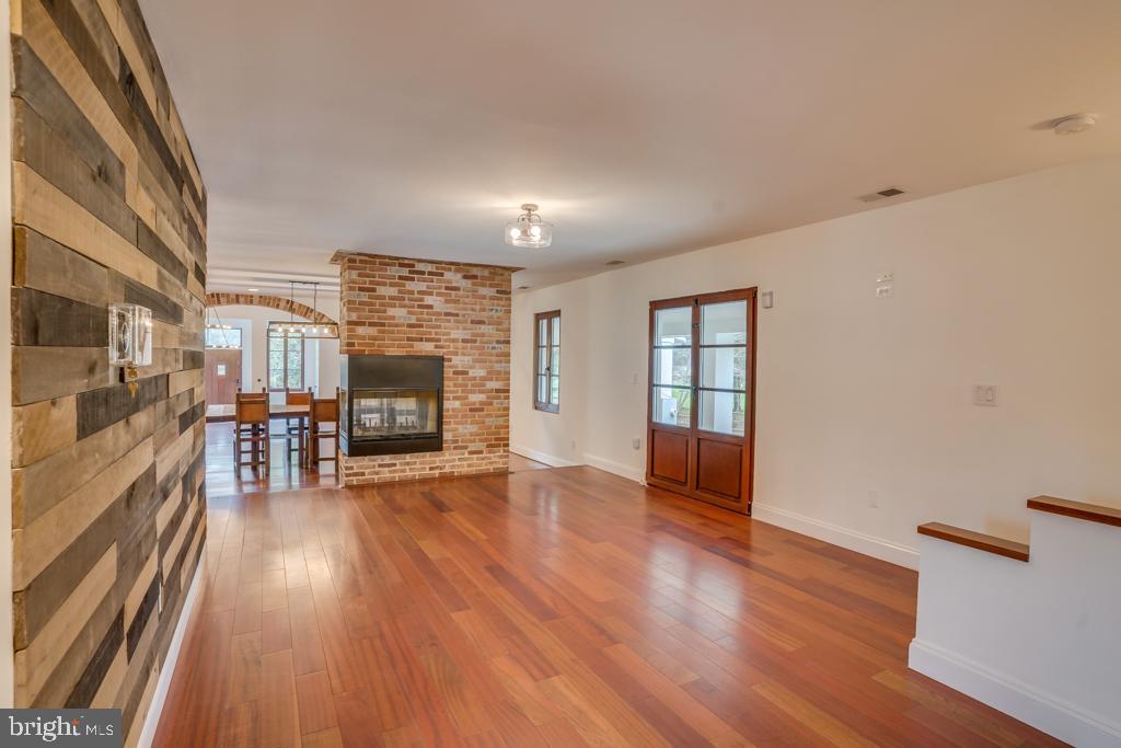 13501 Query Mill Road North Potomac, MD 20878 - Photo 13 of 42