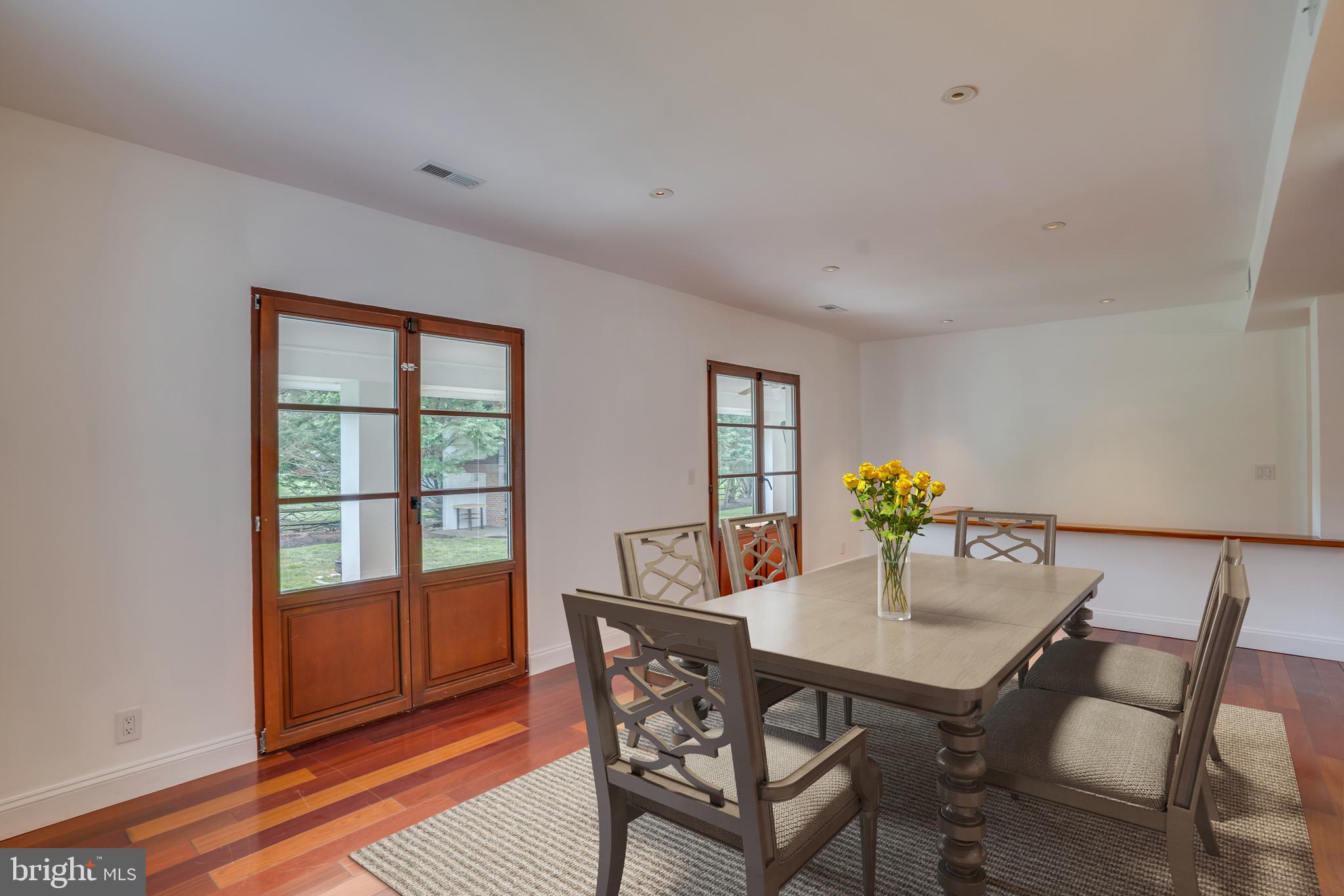13501 Query Mill Road North Potomac, MD 20878 - Photo 20 of 42