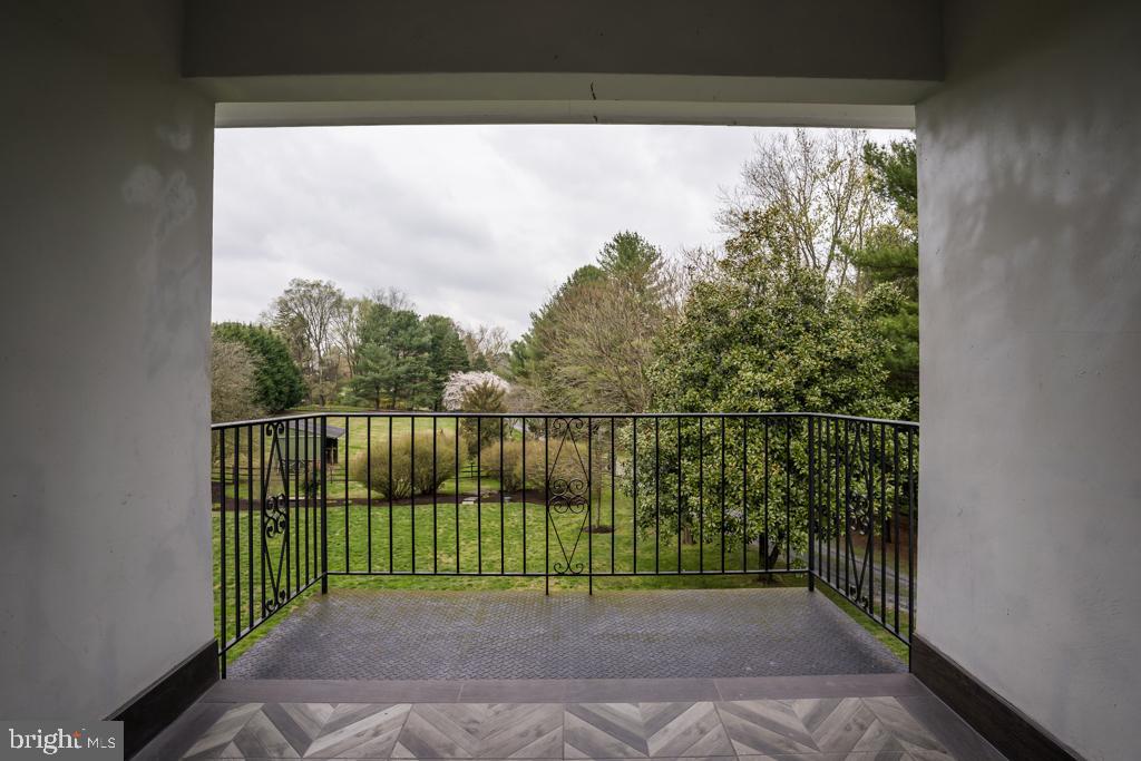 13501 Query Mill Road North Potomac, MD 20878 - Photo 29 of 42