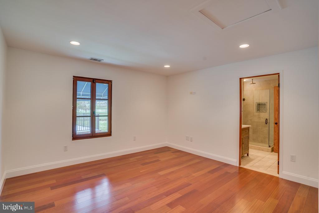 13501 Query Mill Road North Potomac, MD 20878 - Photo 32 of 42