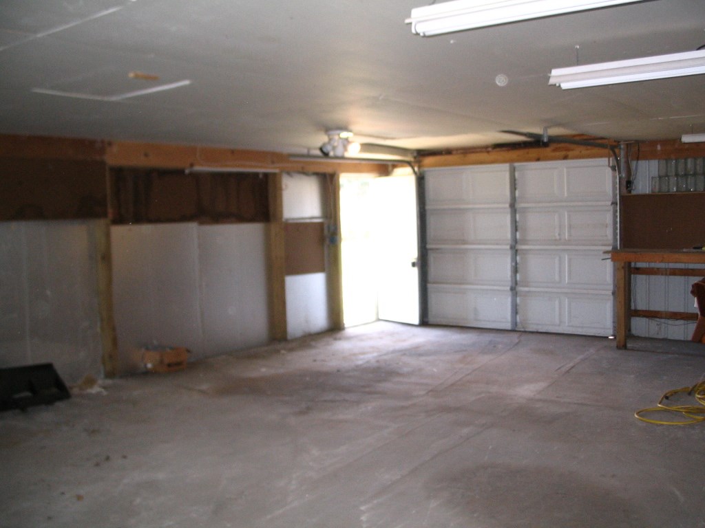 11146 Johnson Road Brethren, MI 49619 - Photo 36 of 60 1800705-35.JPG
