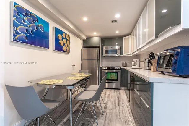 $5,000 | 3901 South Ocean Drive, Unit 10M, Hollywood, FL 33019