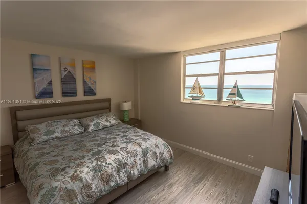 $5,000 | 3901 South Ocean Drive, Unit 10M, Hollywood, FL 33019