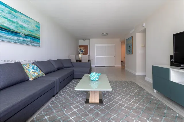 $5,000 | 3901 South Ocean Drive, Unit 10M, Hollywood, FL 33019