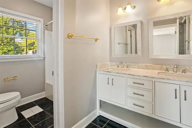 $799,900 | 55 Rocky Circle, White, GA 30184