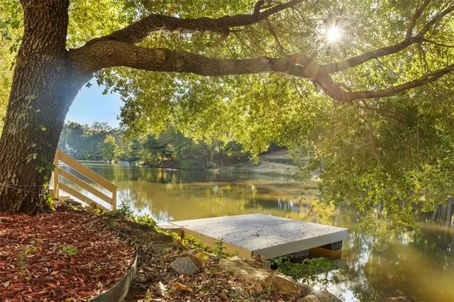 $799,900 | 55 Rocky Circle, White, GA 30184