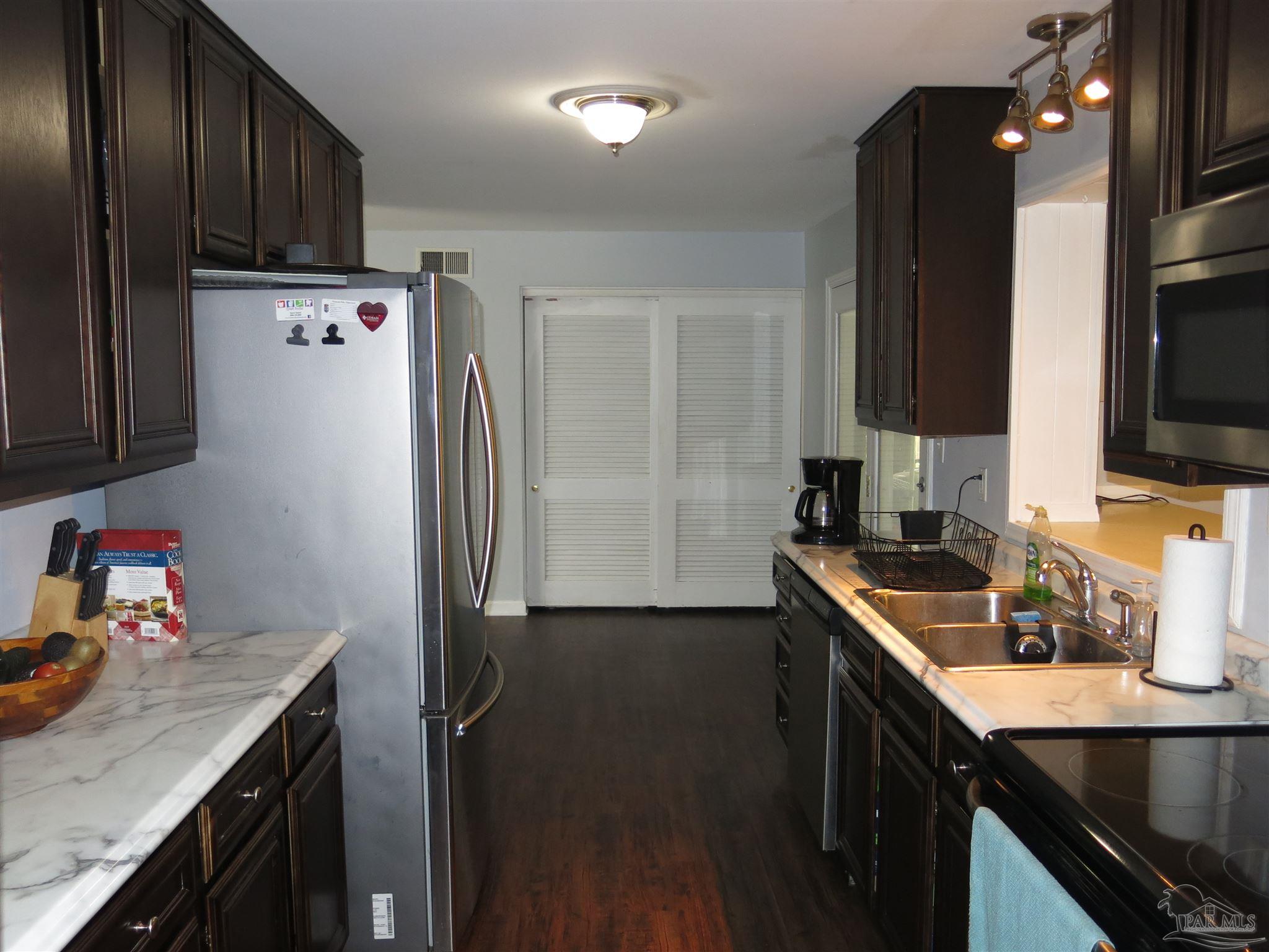 3355 Adrian Road Pensacola, FL 32504 - Photo 10 of 32