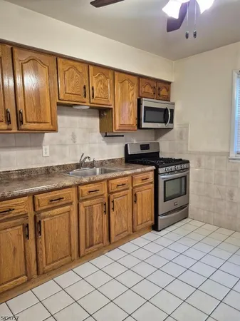 $2,300 | 1764 Burnet Avenue, Union, NJ 07083