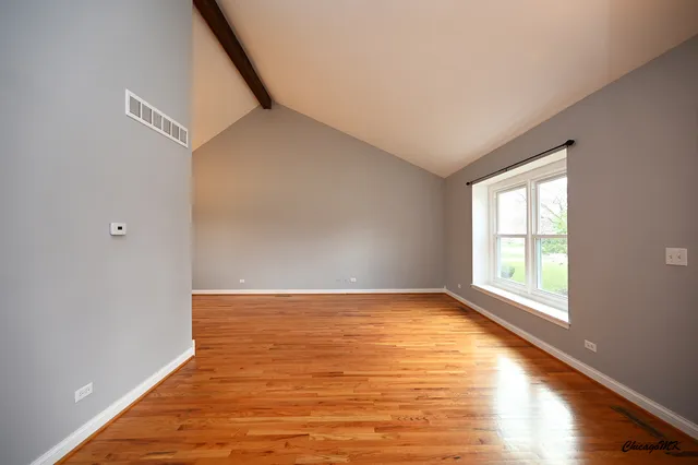 $2,800 | 744 Concord Drive, Crystal Lake, IL 60014