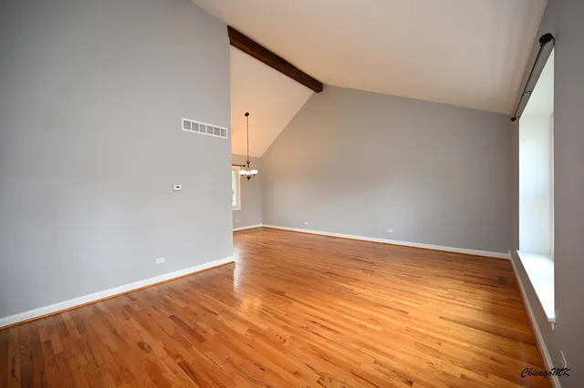 $2,800 | 744 Concord Drive, Crystal Lake, IL 60014