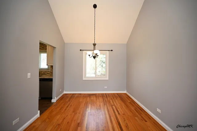 $2,800 | 744 Concord Drive, Crystal Lake, IL 60014