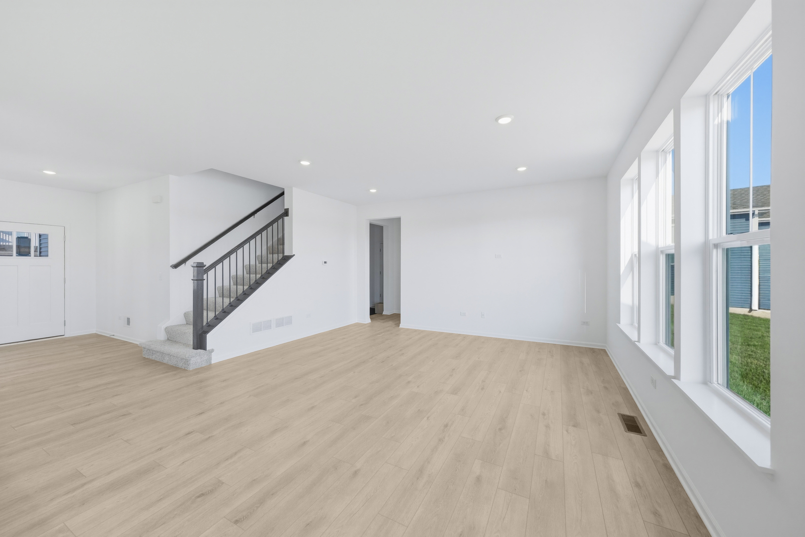 1101 Waterford Street Algonquin, IL 60102 - Photo 3 of 13