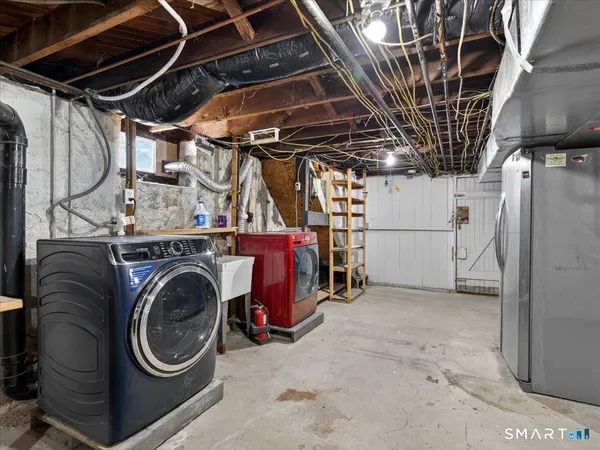 $2,800 | 91 Jewett Street, Ansonia, CT 06401