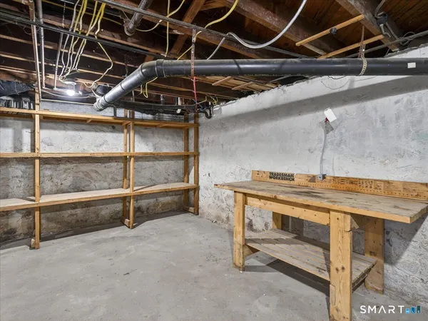 $2,800 | 91 Jewett Street, Ansonia, CT 06401