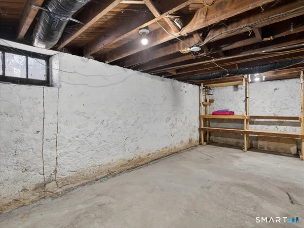 $2,800 | 91 Jewett Street, Ansonia, CT 06401