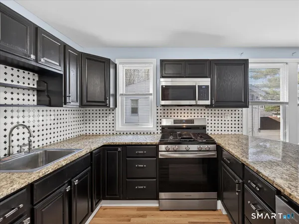 $2,800 | 91 Jewett Street, Ansonia, CT 06401