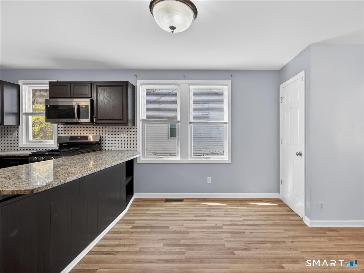91 Jewett Street Ansonia, CT 06401 - Photo 6 of 30 Kitchen / Open Floor