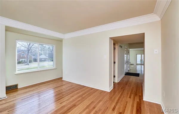 $440,000 | 84-86 Bellerive Acres, St. Louis, MO 63121