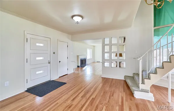 $440,000 | 84-86 Bellerive Acres, St. Louis, MO 63121