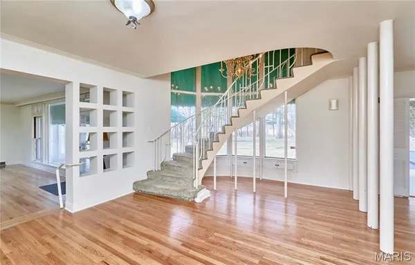 $440,000 | 84-86 Bellerive Acres, St. Louis, MO 63121