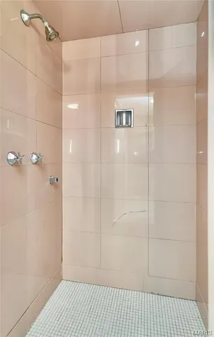 $399,000 | 84 Bellerive Acres, St. Louis, MO 63121