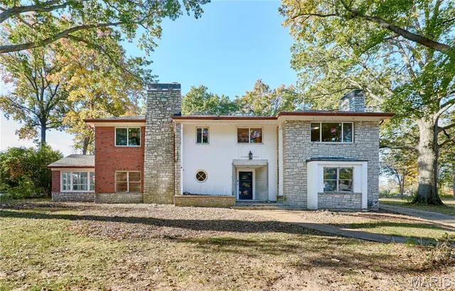 $399,000 | 84 Bellerive Acres, St. Louis, MO 63121