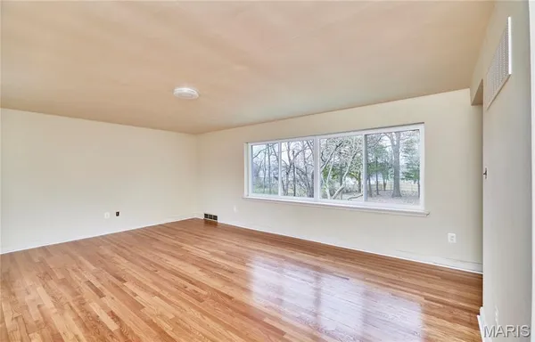 $440,000 | 84-86 Bellerive Acres, St. Louis, MO 63121
