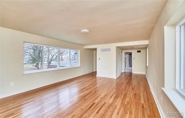 $440,000 | 84-86 Bellerive Acres, St. Louis, MO 63121