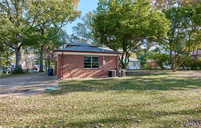 $399,000 | 84 Bellerive Acres, St. Louis, MO 63121