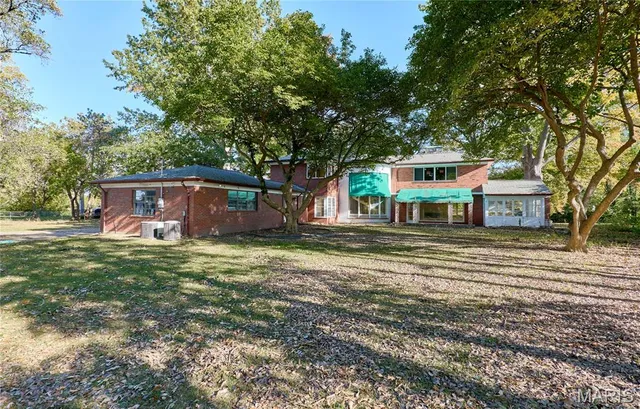$399,000 | 84 Bellerive Acres, St. Louis, MO 63121