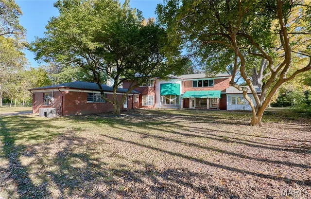 $399,000 | 84 Bellerive Acres, St. Louis, MO 63121