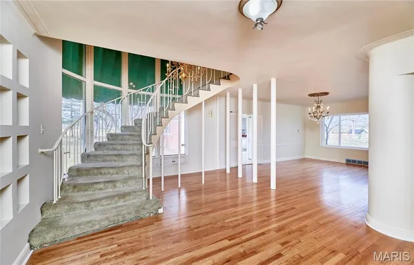 $440,000 | 84-86 Bellerive Acres, St. Louis, MO 63121