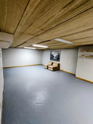 $3,000 | 7249 West 109th Place, Worth, IL 60482