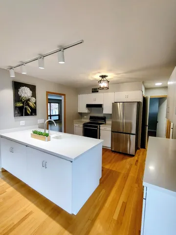 $3,000 | 7249 West 109th Place, Worth, IL 60482