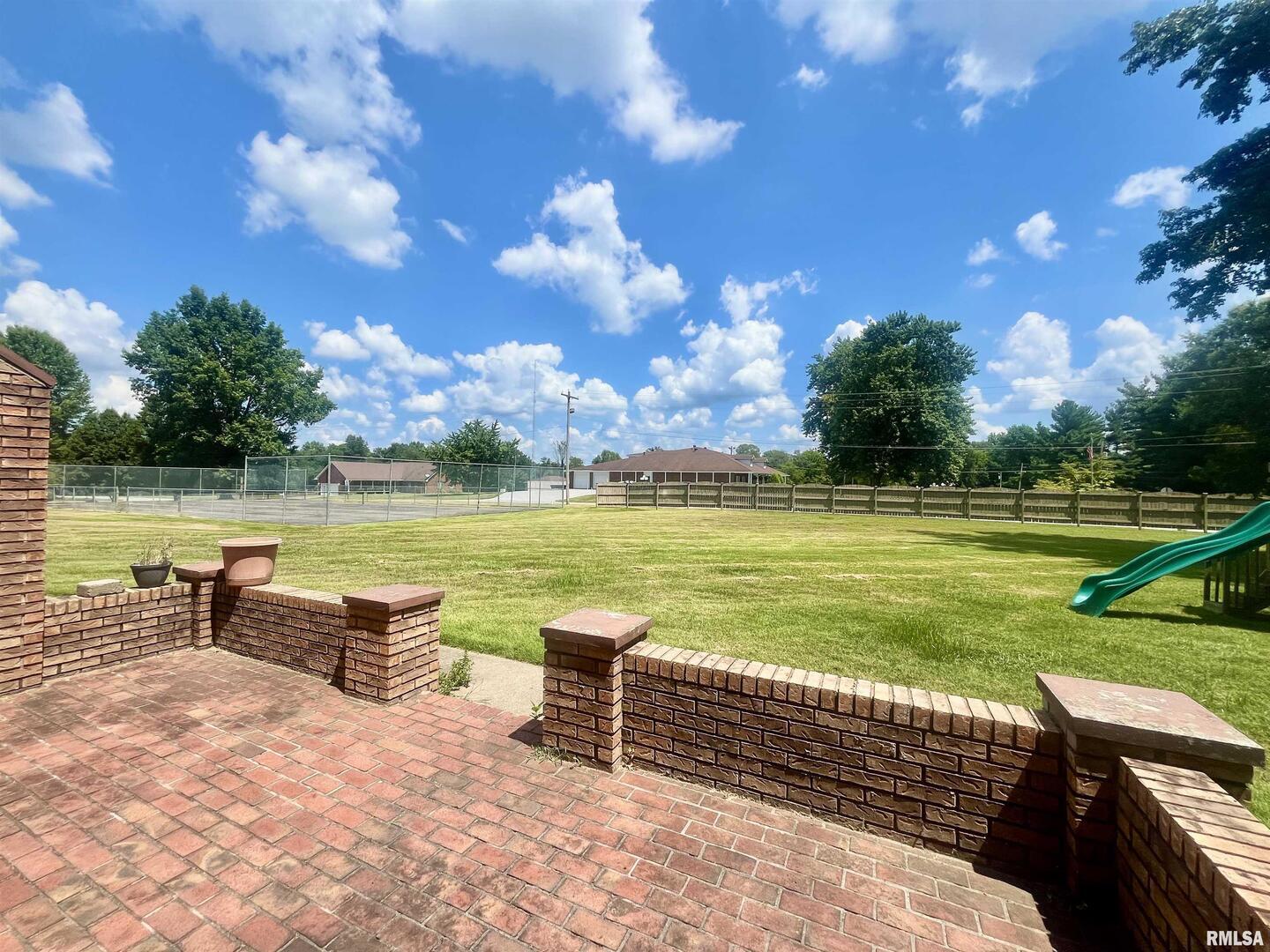 9 Brian Drive Metropolis, IL 62960 - Photo 12 of 71