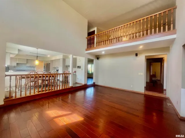 $399,900 | 9 Brian Drive, Metropolis, IL 62960