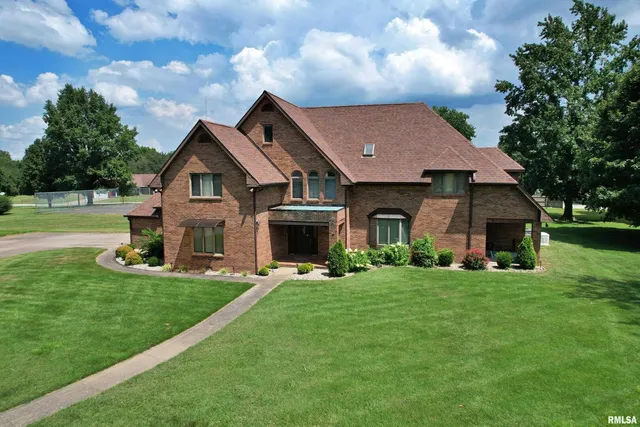 $399,900 | 9 Brian Drive, Metropolis, IL 62960