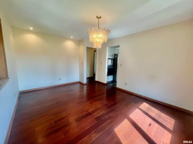 $399,900 | 9 Brian Drive, Metropolis, IL 62960