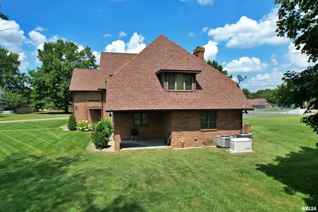 $399,900 | 9 Brian Drive, Metropolis, IL 62960