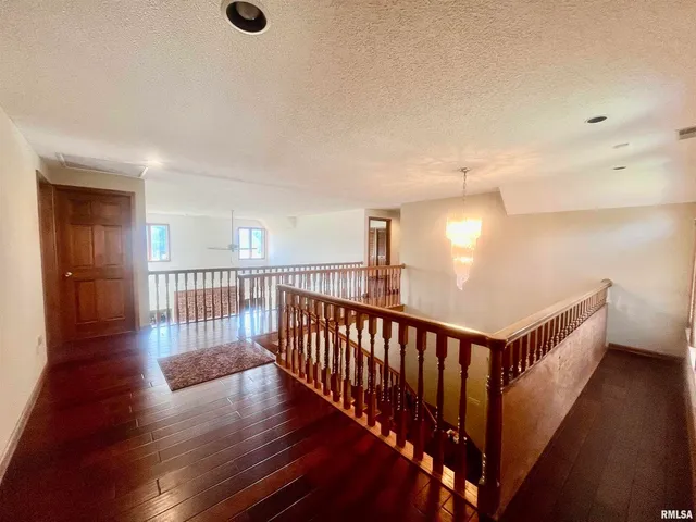 $399,900 | 9 Brian Drive, Metropolis, IL 62960