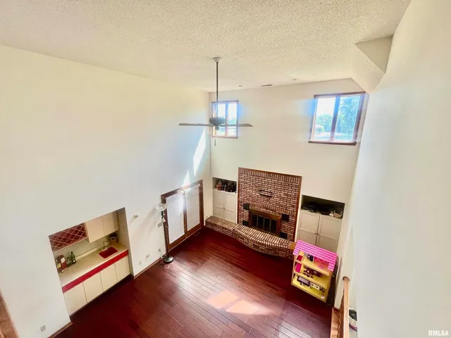 $399,900 | 9 Brian Drive, Metropolis, IL 62960