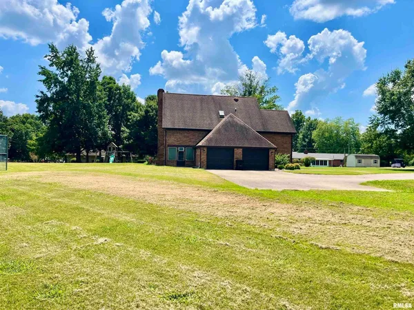 $315,000 | 9 Brian Drive, Metropolis, IL 62960