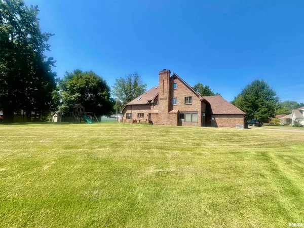 $315,000 | 9 Brian Drive, Metropolis, IL 62960