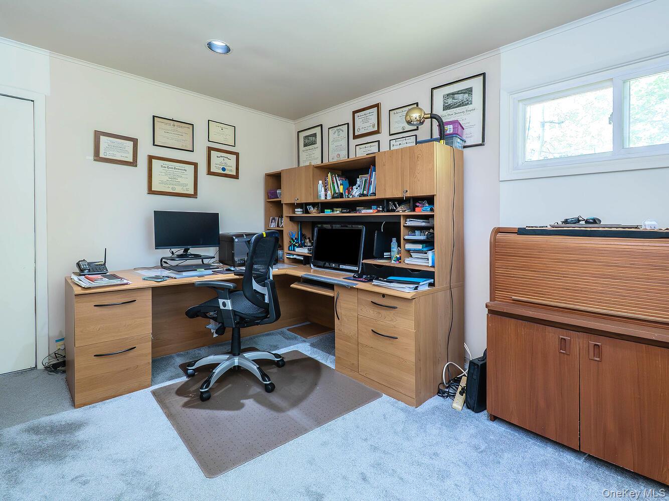 2 Stonytown Road Manhasset, NY 11030 - Photo 19 of 39 Bedroom # 3 /Home Office