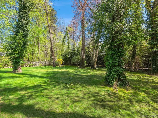 $1,775,000 | 2 Stonytown Road, Manhasset, NY 11030